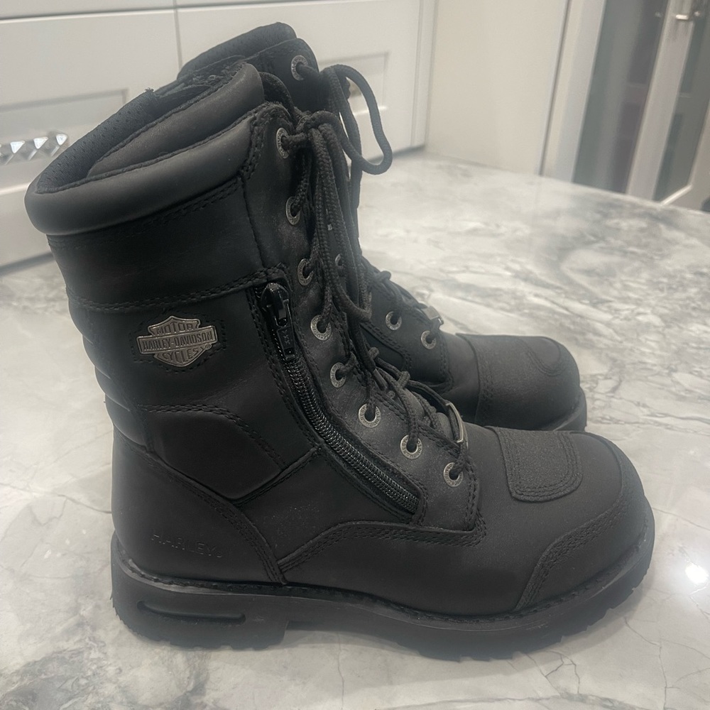 Riding boots